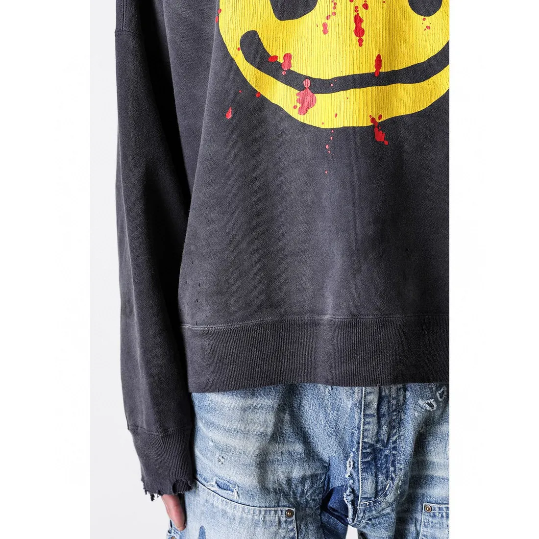 SAINT Mxxxxxx x CACTUS PLANT FLEA MARKET SMILE SWEATER SHIRT CPFM co-branded sweatshirt with smiley face, washed black S-XL, ready-to-wear Assute dyeing, heavy fermentation washing, multi-position spray fading, ultra-complex manual polishing/destruction treatment/special shearing treatment, special striped cuffs/multi-position shearing/pure handmade graffiti and dirty The only correct co-branded main wheat label/wash water label/little angel anti-counterfeiting label in the entire network